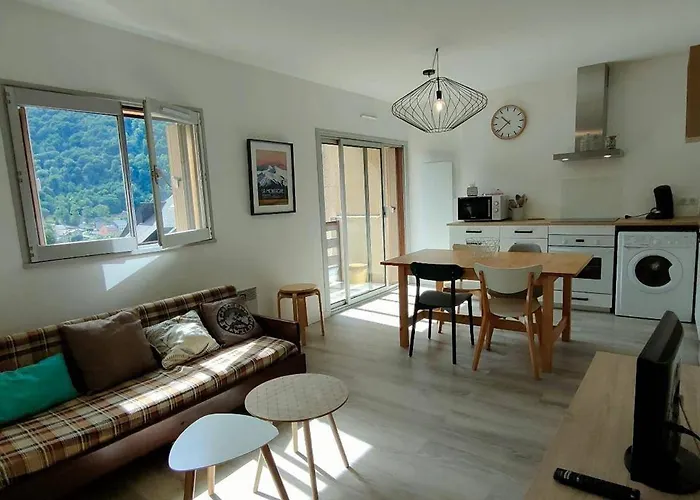 Appartement Renove 4 Pers Avec Parking A Cauterets - Fr-1-234-242